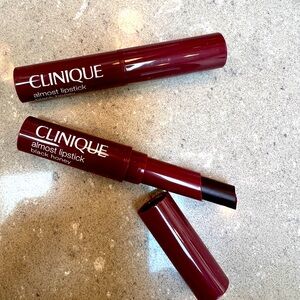 NWT Clinique Black Honey almost lipstick - amazing universal shade for everyone!